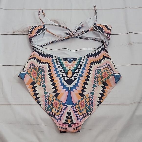 Womens Athleta Tribal Modern High Cut Monokini size XS Summer or Lake Fun in Sun - Picture 3 of 4